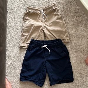 Bundle of 2 boys shorts
